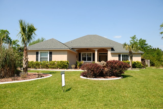 House exterior soft washing - home pressure washing Orlando FL